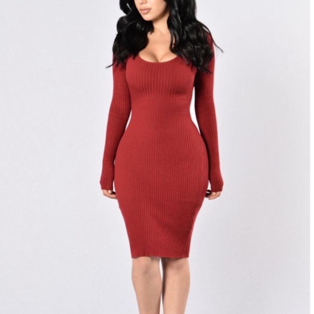 ✨NWT FASHION NOVA “The Hottest Ex Dress” Burgandy